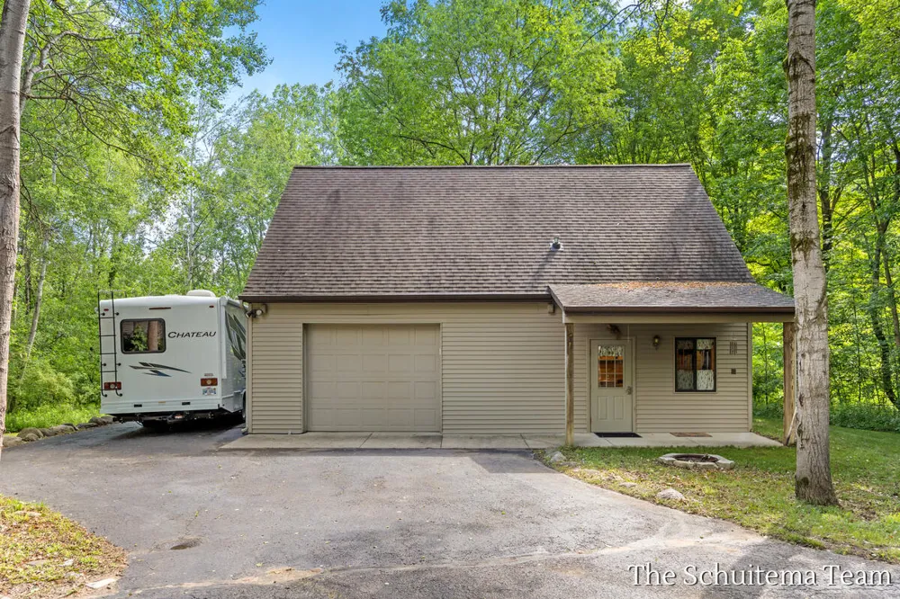 10155 Rogue Pond Drive NE Algoma Township, MI 49341