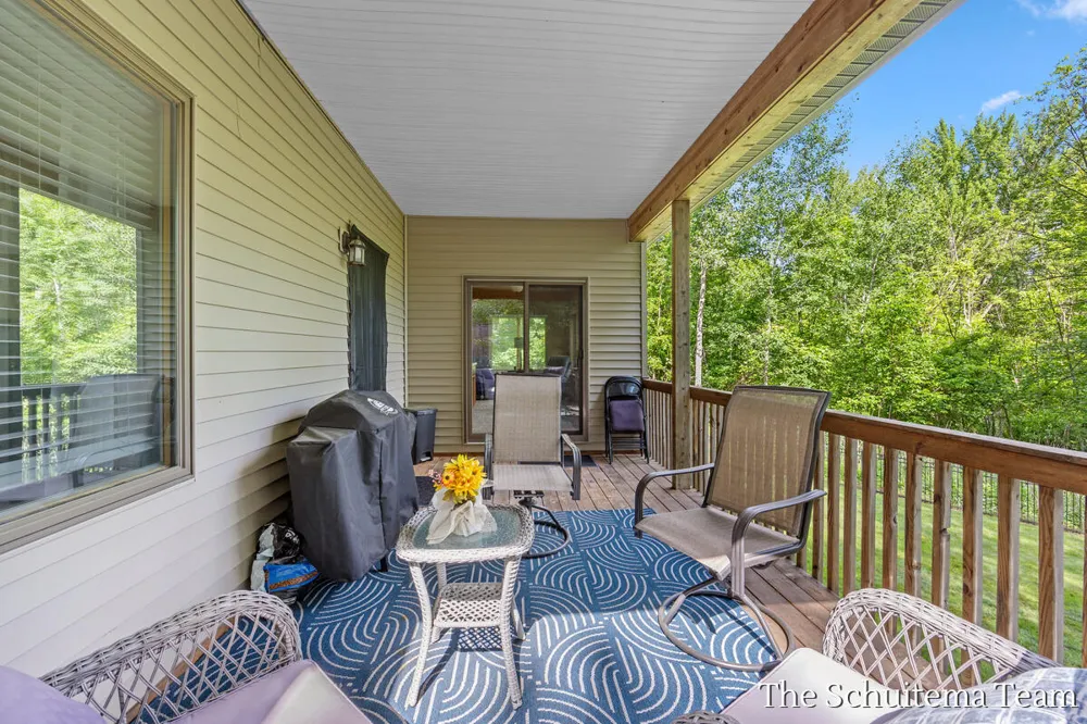 10155 Rogue Pond Drive NE Algoma Township, MI 49341
