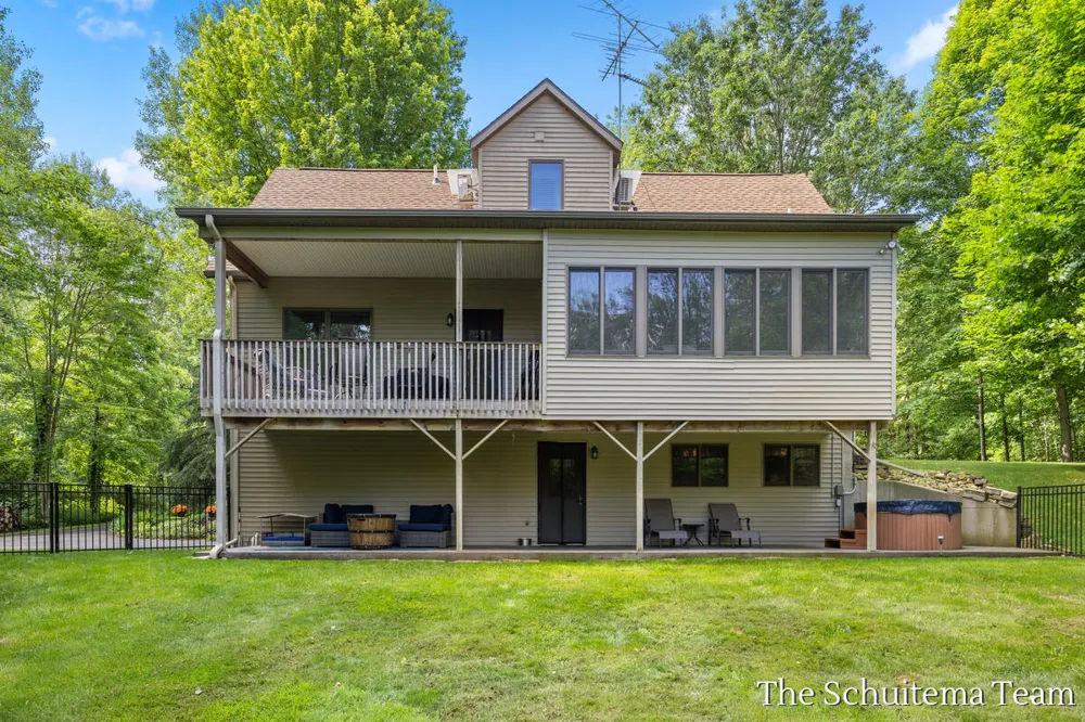 10155 Rogue Pond Drive NE Algoma Township, MI 49341