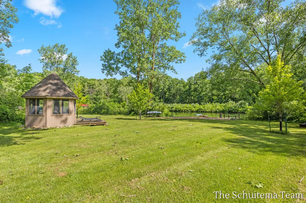 10155 Rogue Pond Drive NE Algoma Township, MI 49341