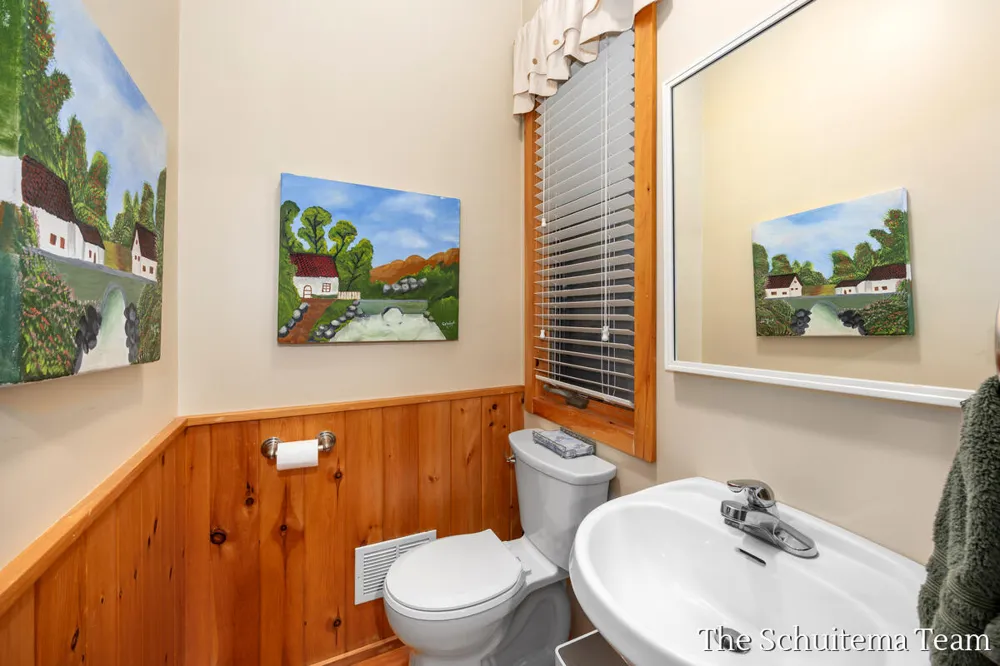 10155 Rogue Pond Drive NE Algoma Township, MI 49341