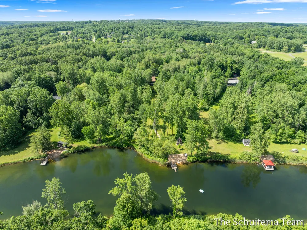 10155 Rogue Pond Drive NE Algoma Township, MI 49341