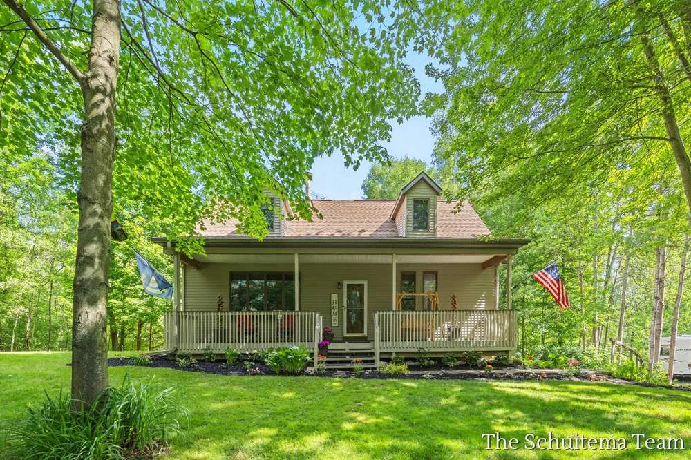10155 Rogue Pond Drive NE Algoma Township, MI 49341