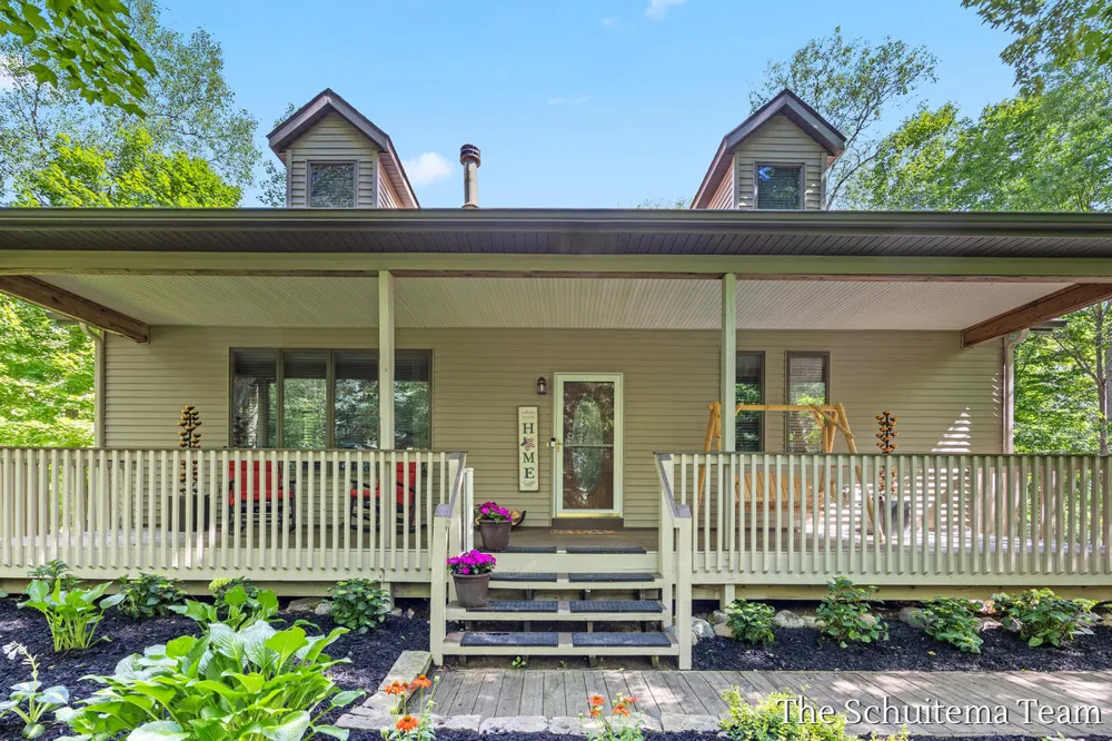 10155 Rogue Pond Drive NE Algoma Township, MI 49341