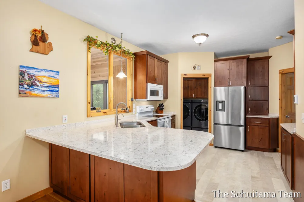 10155 Rogue Pond Drive NE Algoma Township, MI 49341