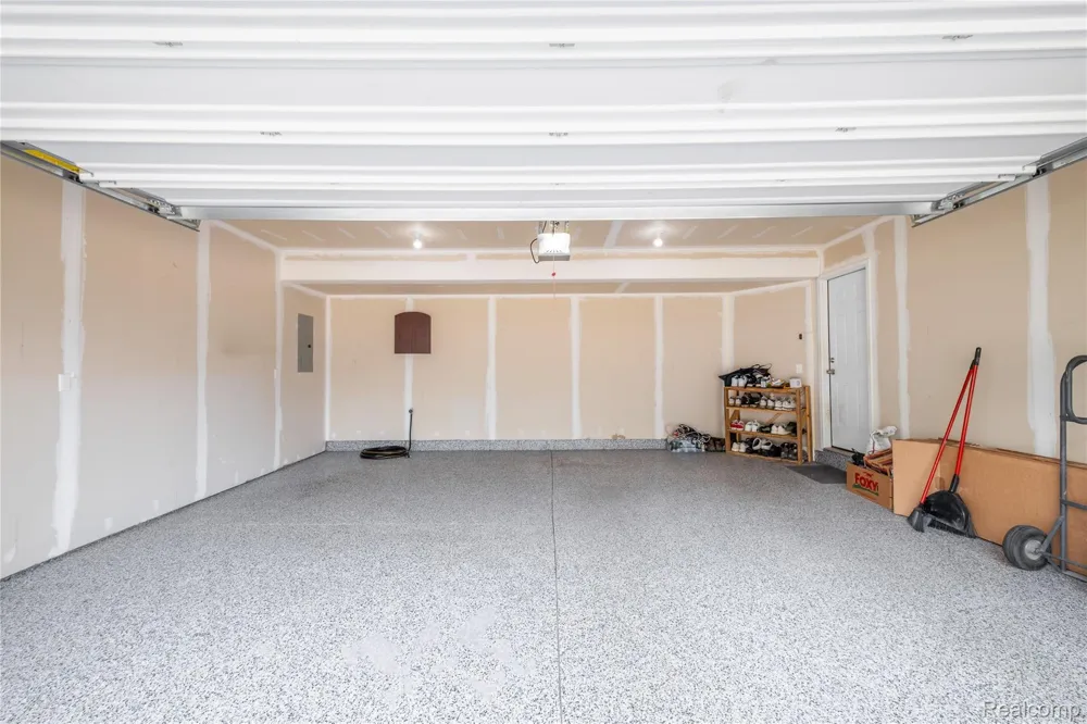 145 Whispering Pines Drive Fenton City, MI 48430