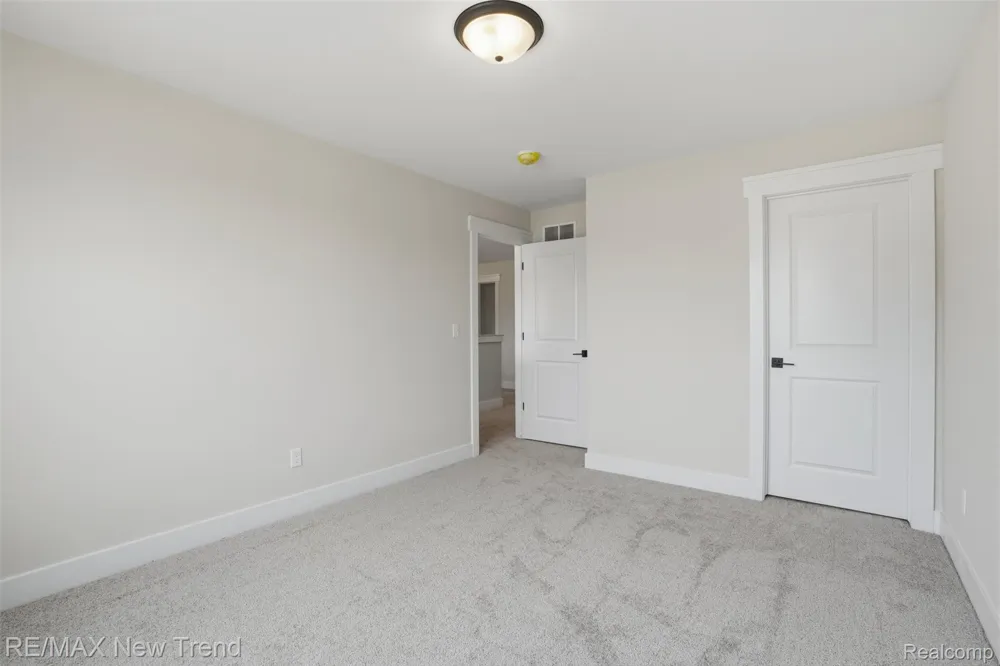2100 Crested Butte Drive White Lake Charter Township, MI 48383