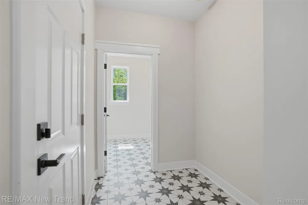 2100 Crested Butte Drive White Lake Charter Township, MI 48383