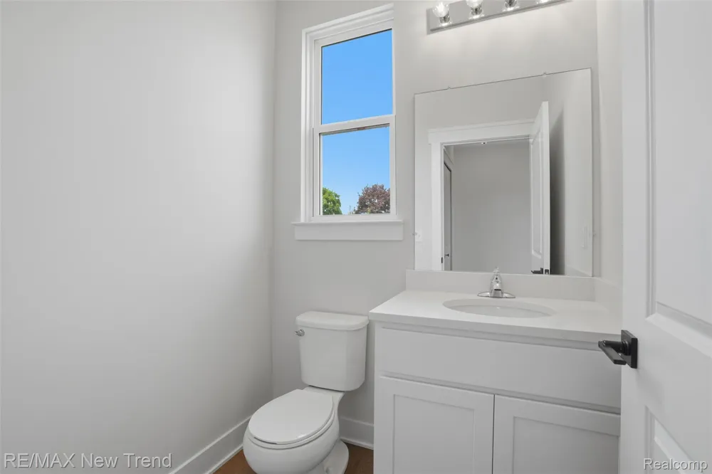 2100 Crested Butte Drive White Lake Charter Township, MI 48383