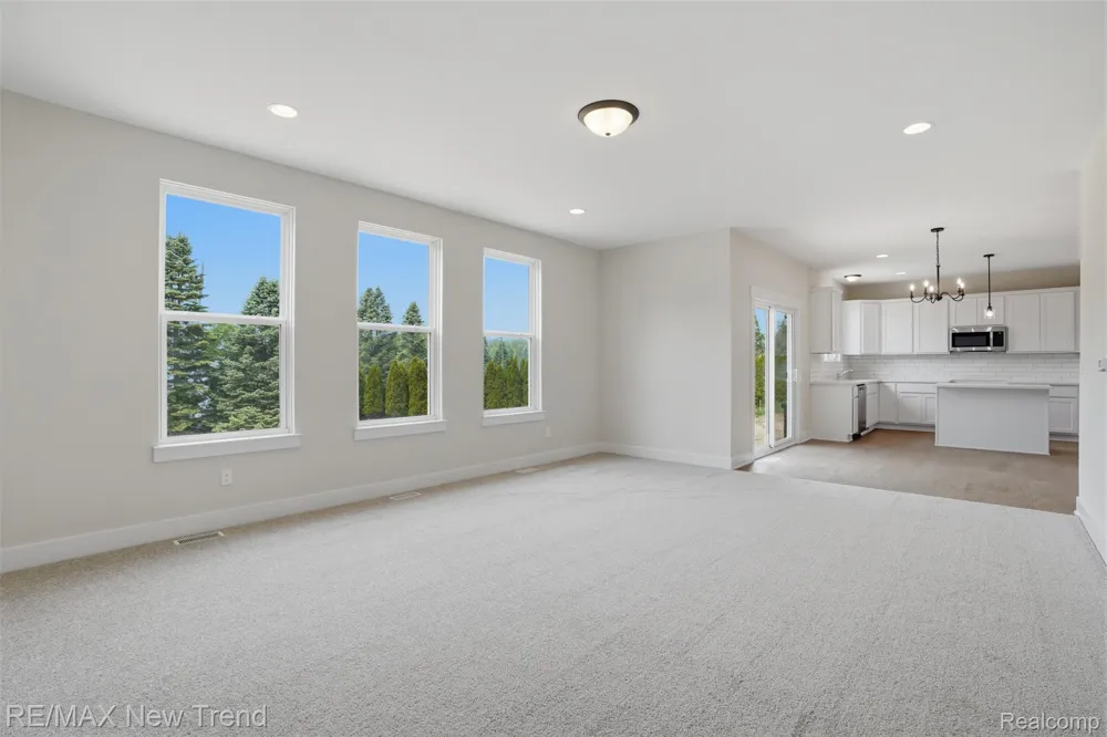 2100 Crested Butte Drive White Lake Charter Township, MI 48383