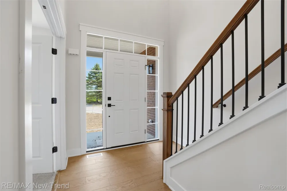2100 Crested Butte Drive White Lake Charter Township, MI 48383