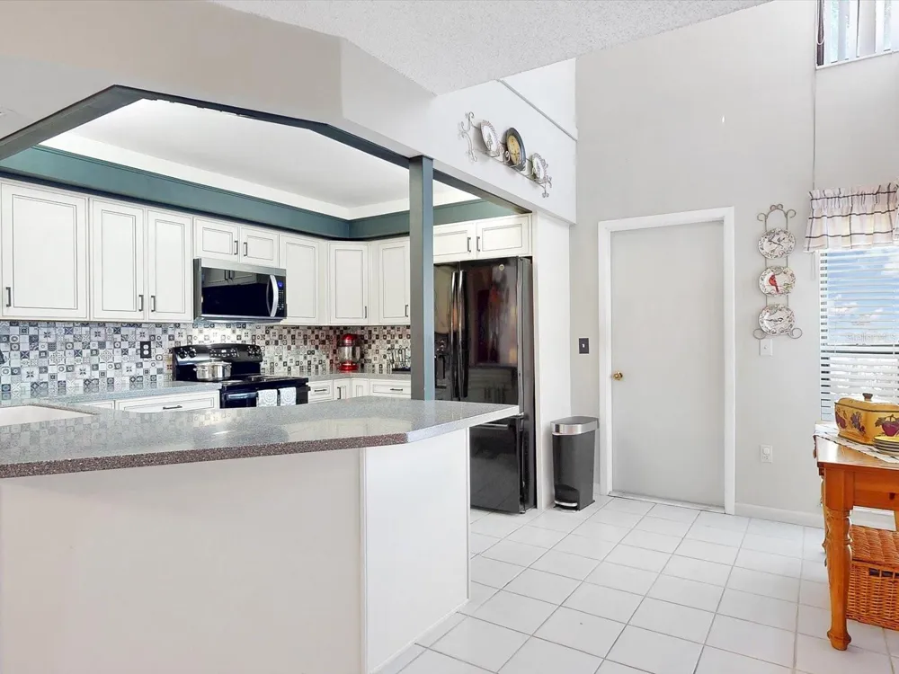 109 COVENTRY LANE Haines City, FL 33844