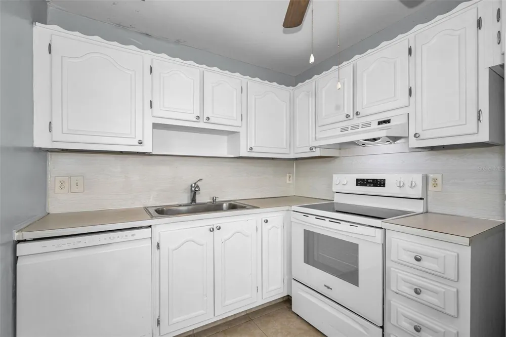 11905 BAYONET LANE New Port Richey, FL 34654