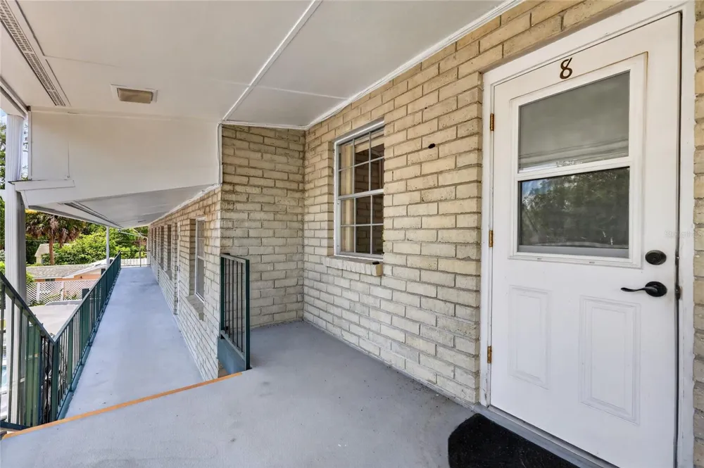 200 E 10TH AVENUE #8 Mount Dora, FL 32757