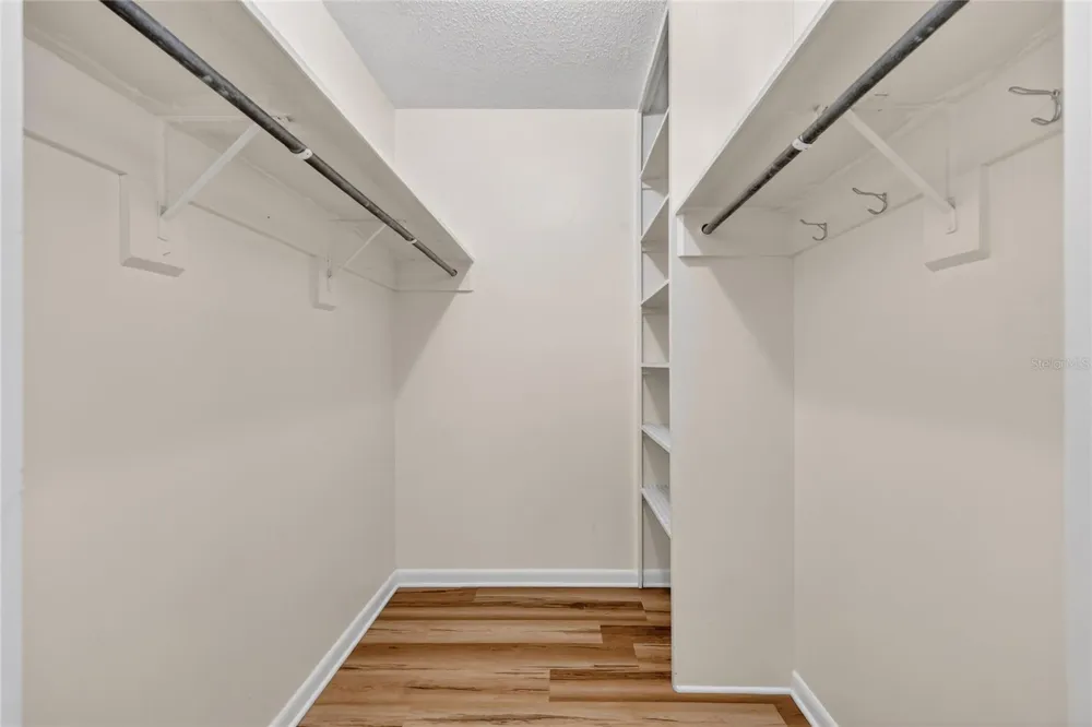 200 E 10TH AVENUE #8 Mount Dora, FL 32757