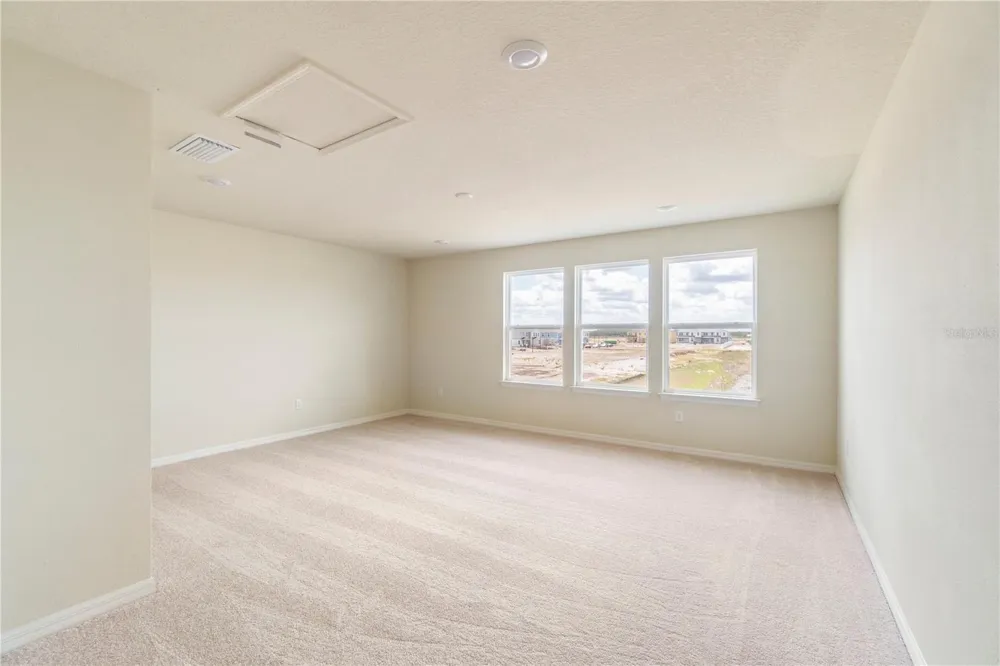 9662 PASSAIC PARKWAY Orlando, FL 32829
