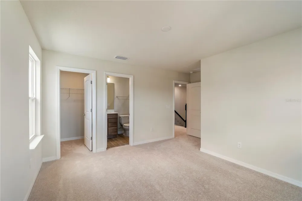 9662 PASSAIC PARKWAY Orlando, FL 32829