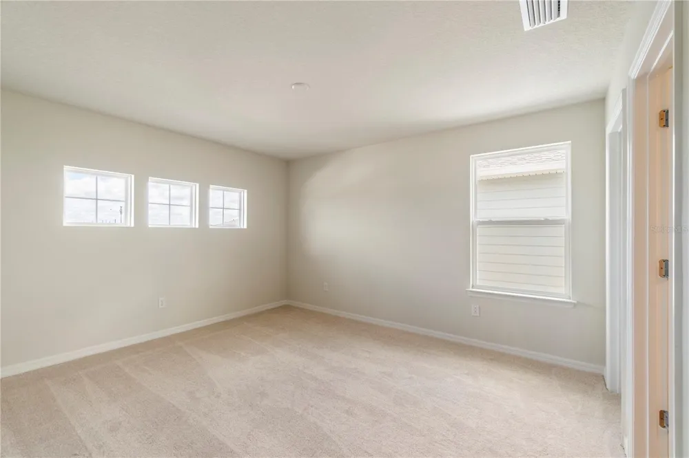 9662 PASSAIC PARKWAY Orlando, FL 32829