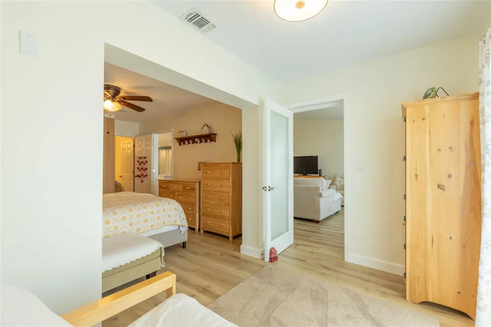 2013 DOVER COURT Oldsmar, FL 34677