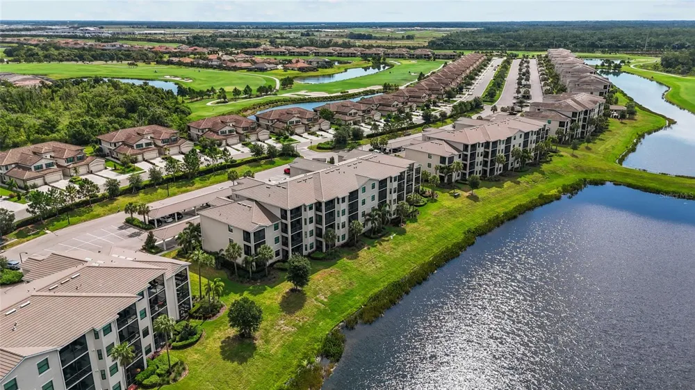 17626 GAWTHROP DRIVE #202 Bradenton, FL 34211