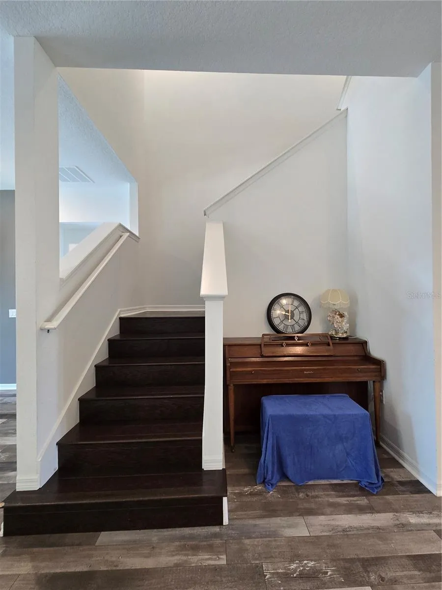863 W BAYSHORE DRIVE Tarpon Springs, FL 34689