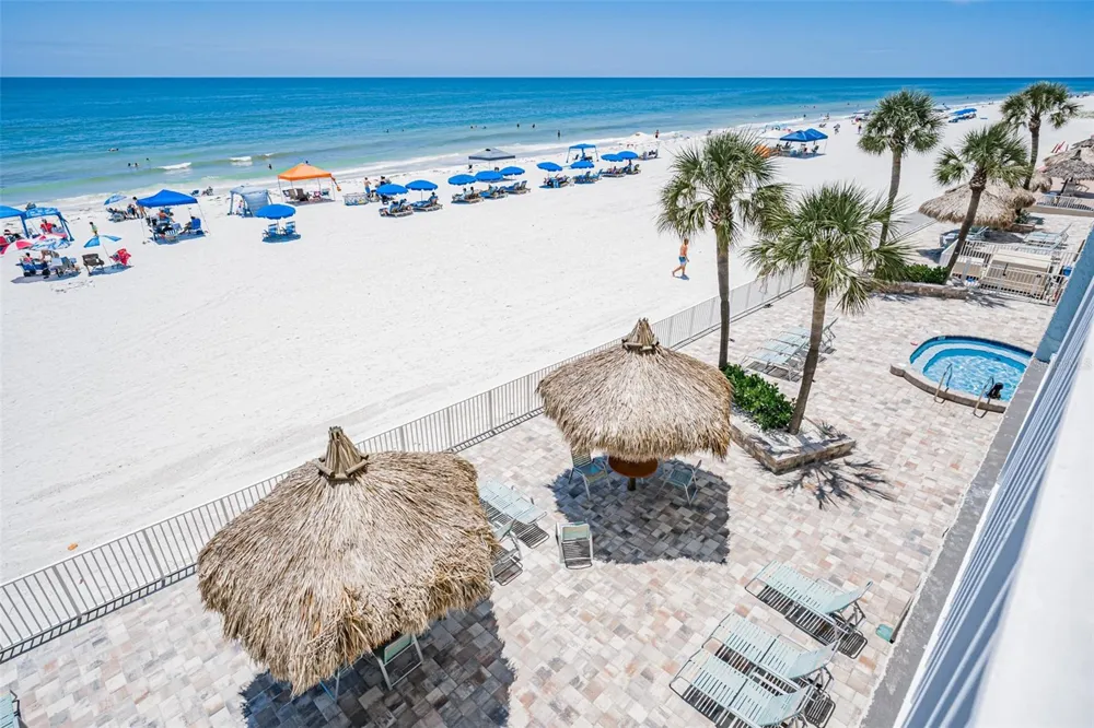 17200 GULF BOULEVARD #202 North Redington Beach, FL 33708