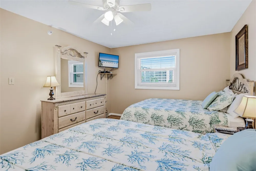 17200 GULF BOULEVARD #202 North Redington Beach, FL 33708