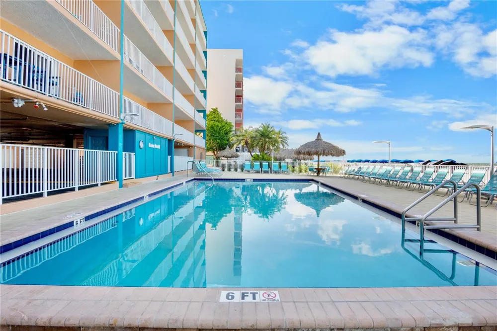 17200 GULF BOULEVARD #202 North Redington Beach, FL 33708