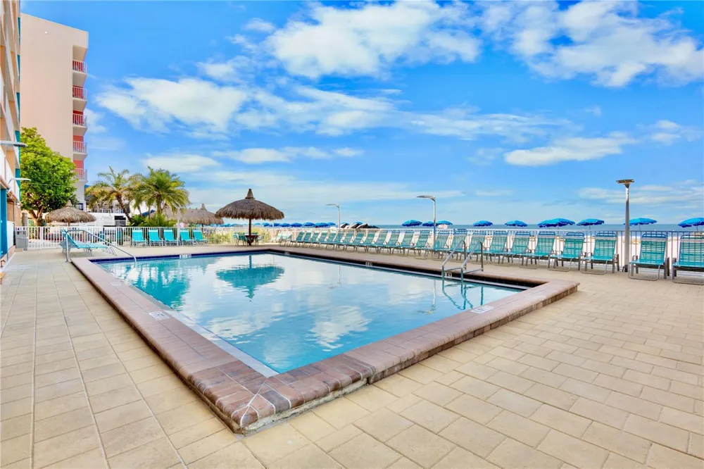 17200 GULF BOULEVARD #202 North Redington Beach, FL 33708