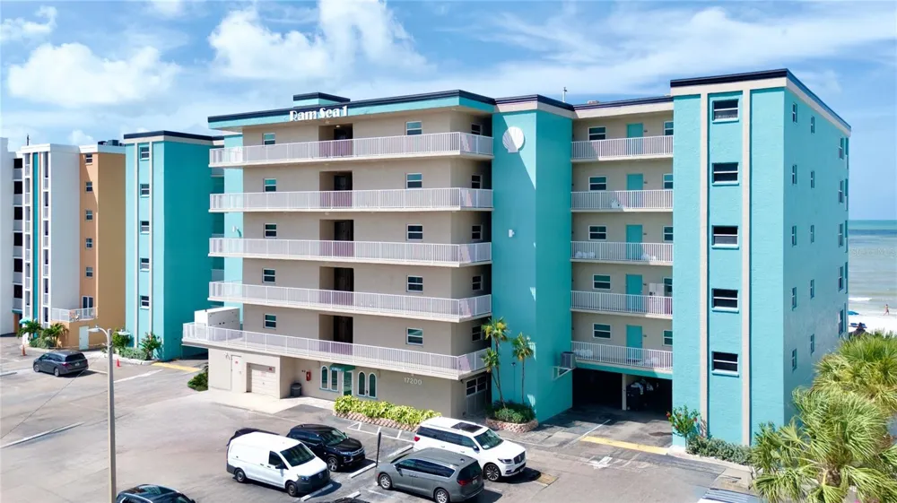 17200 GULF BOULEVARD #202 North Redington Beach, FL 33708