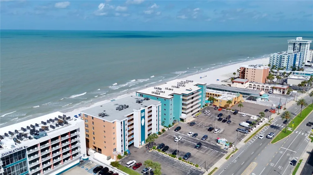 17200 GULF BOULEVARD #202 North Redington Beach, FL 33708