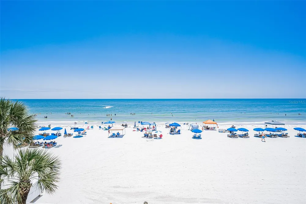 17200 GULF BOULEVARD #202 North Redington Beach, FL 33708