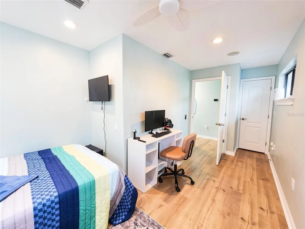 915 CROOKED LAKE DRIVE Babson Park, FL 33827