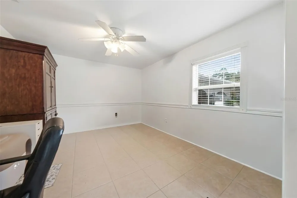 112 E GARDENIA STREET Howey In The Hills, FL 34737