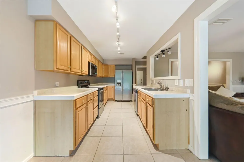 112 E GARDENIA STREET Howey In The Hills, FL 34737