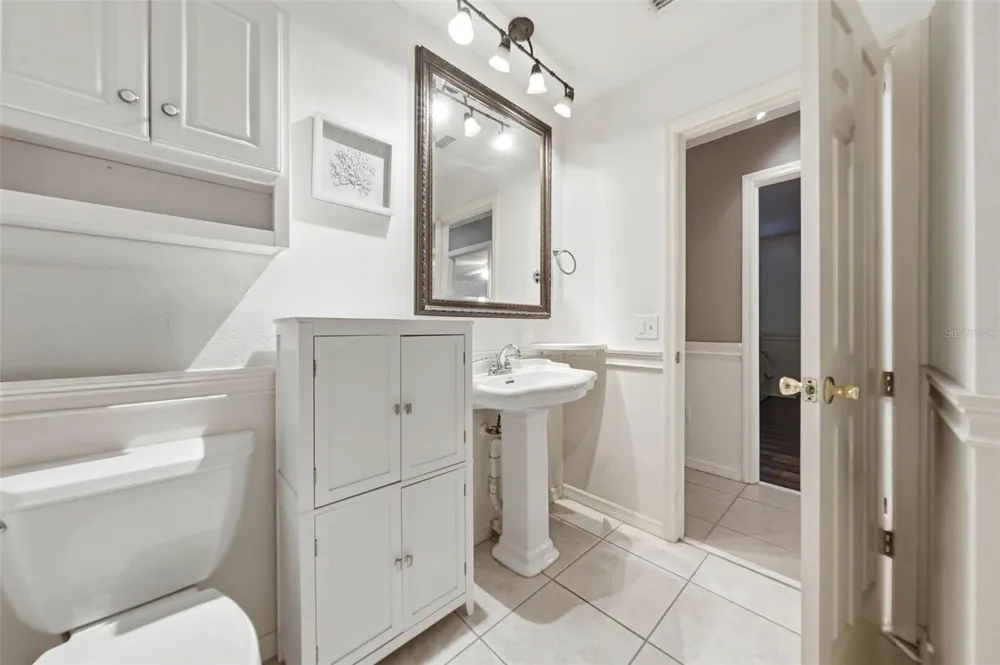 112 E GARDENIA STREET Howey In The Hills, FL 34737