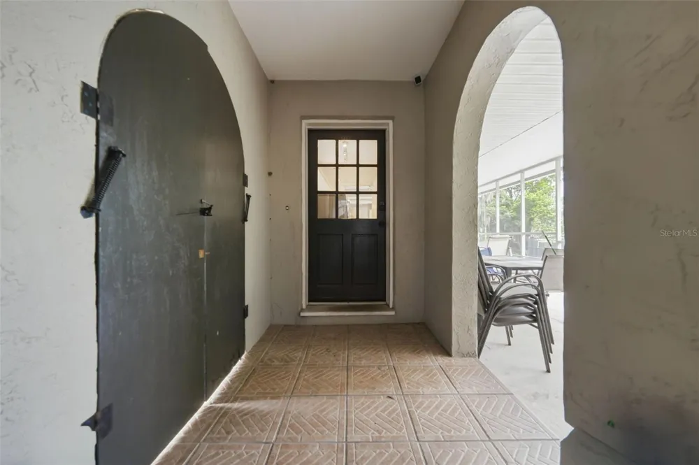 112 E GARDENIA STREET Howey In The Hills, FL 34737