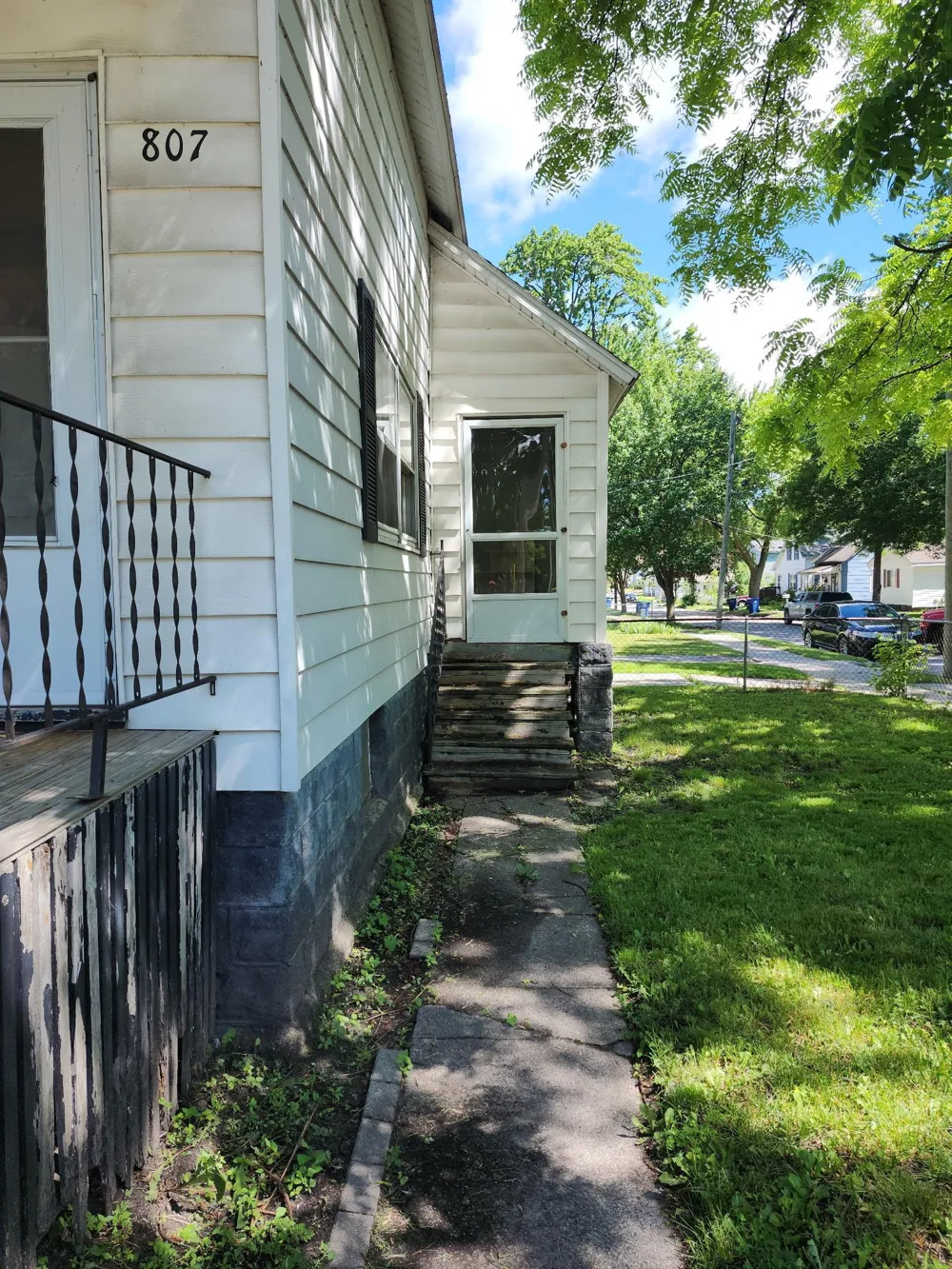 807 E North Union Street Bay City City, MI 48706