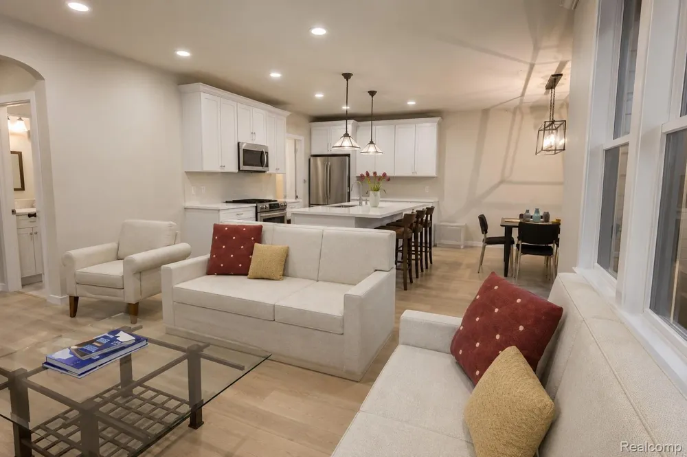 1337 Park Drive White Lake Charter Township, MI 48386