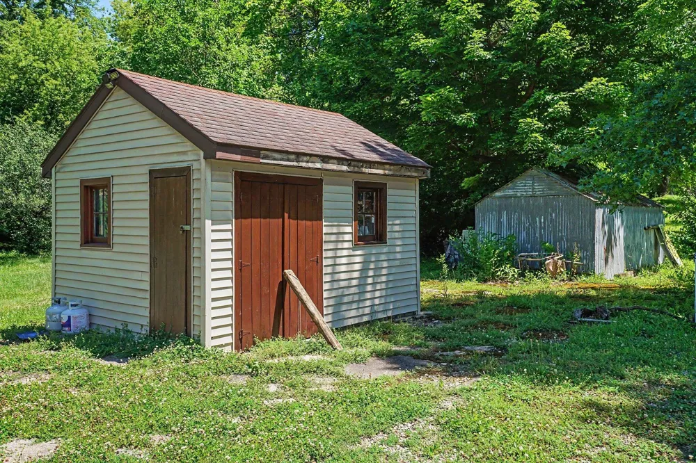 13222 Michigan Avenue Porter Township, MI 49130