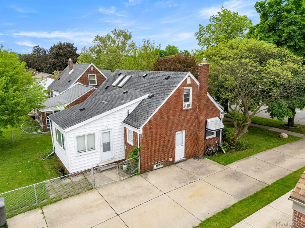 21311 Outer Drive Dearborn City, MI 48124