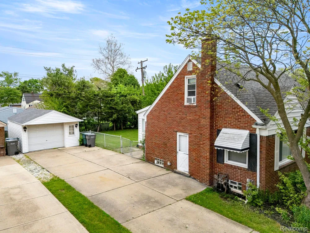 21311 Outer Drive Dearborn City, MI 48124