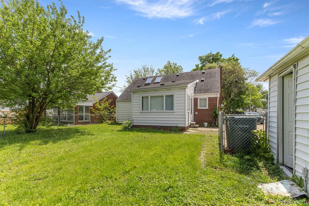 21311 Outer Drive Dearborn City, MI 48124