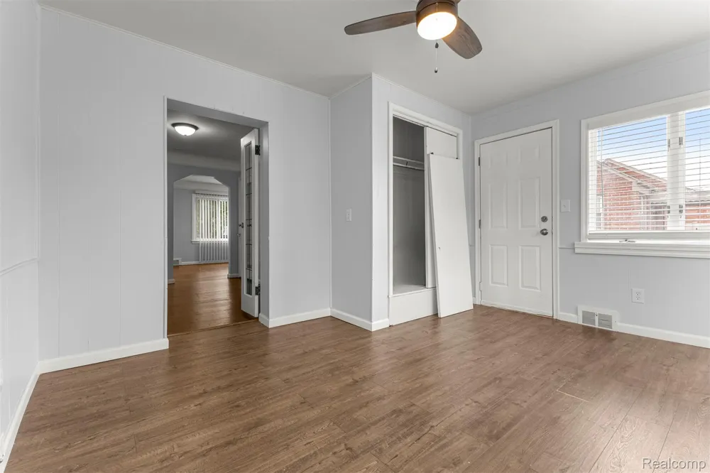 21311 Outer Drive Dearborn City, MI 48124