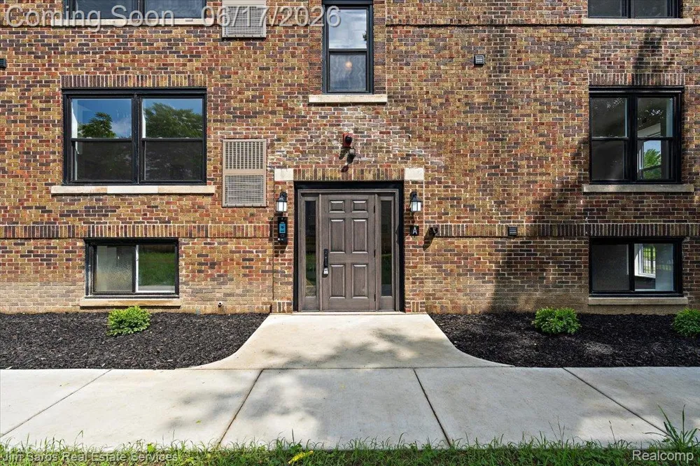 4735 Rohns #4A Street Detroit City, MI 48214