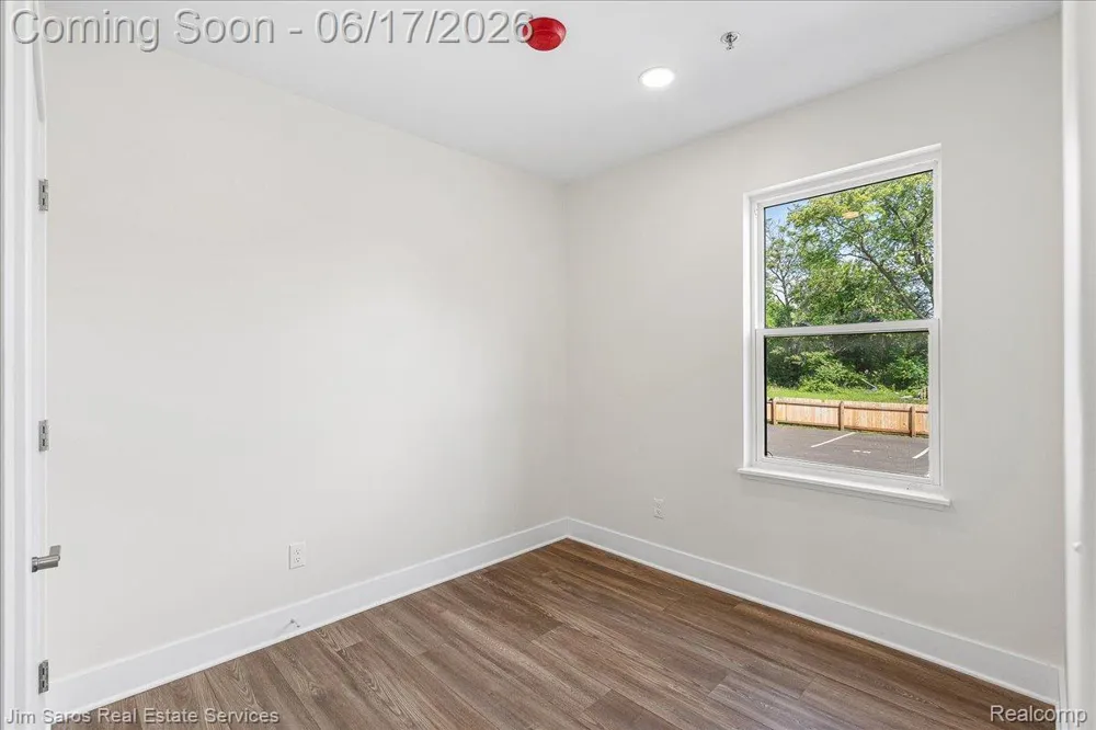 4735 Rohns #4A Street Detroit City, MI 48214