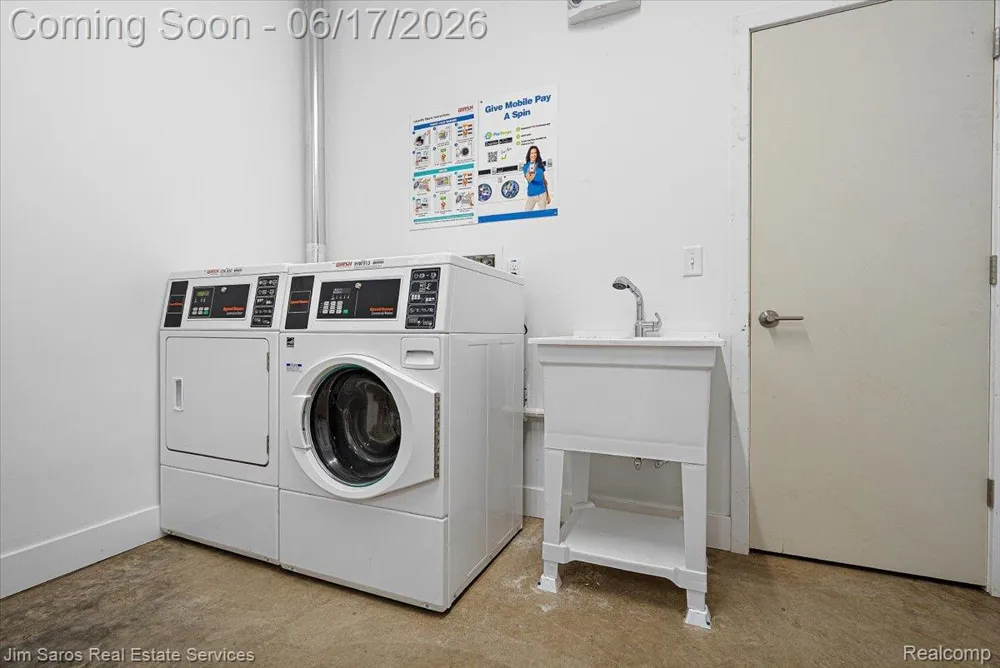 4735 Rohns #4A Street Detroit City, MI 48214