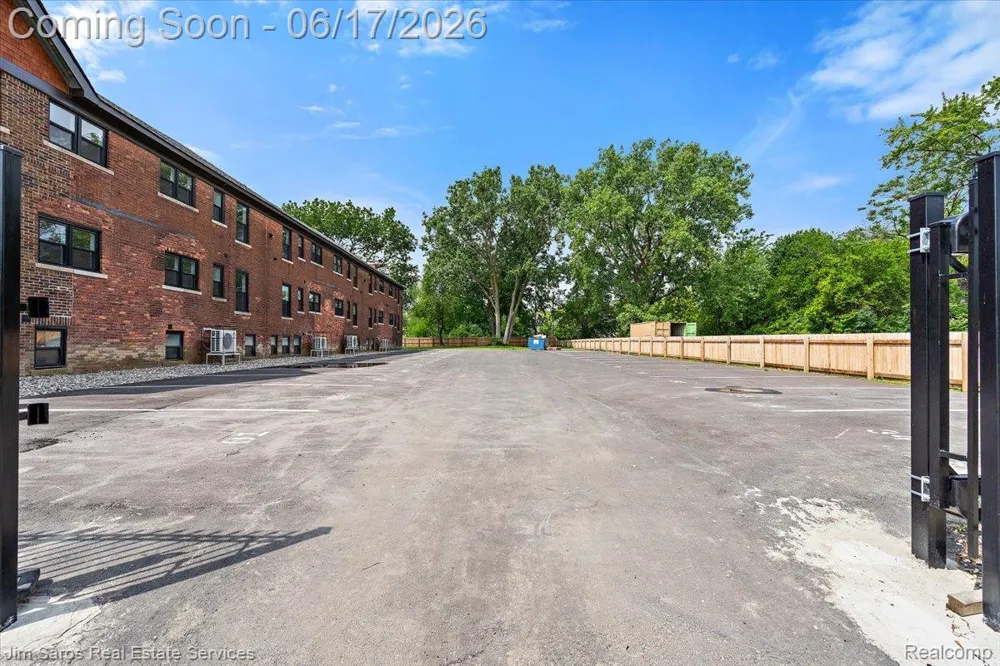 4735 Rohns #4A Street Detroit City, MI 48214