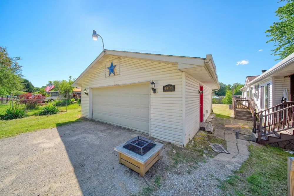 4498 Yuma Drive Henrietta Township, MI 49201