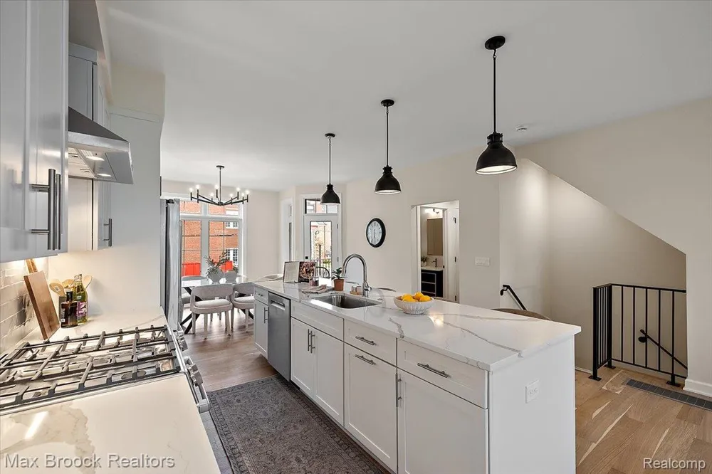382 Notre Dame Street Grosse Pointe City, MI 48230